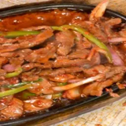 Beef with Spicy Sauce (Sizzling Beef Szechuan)